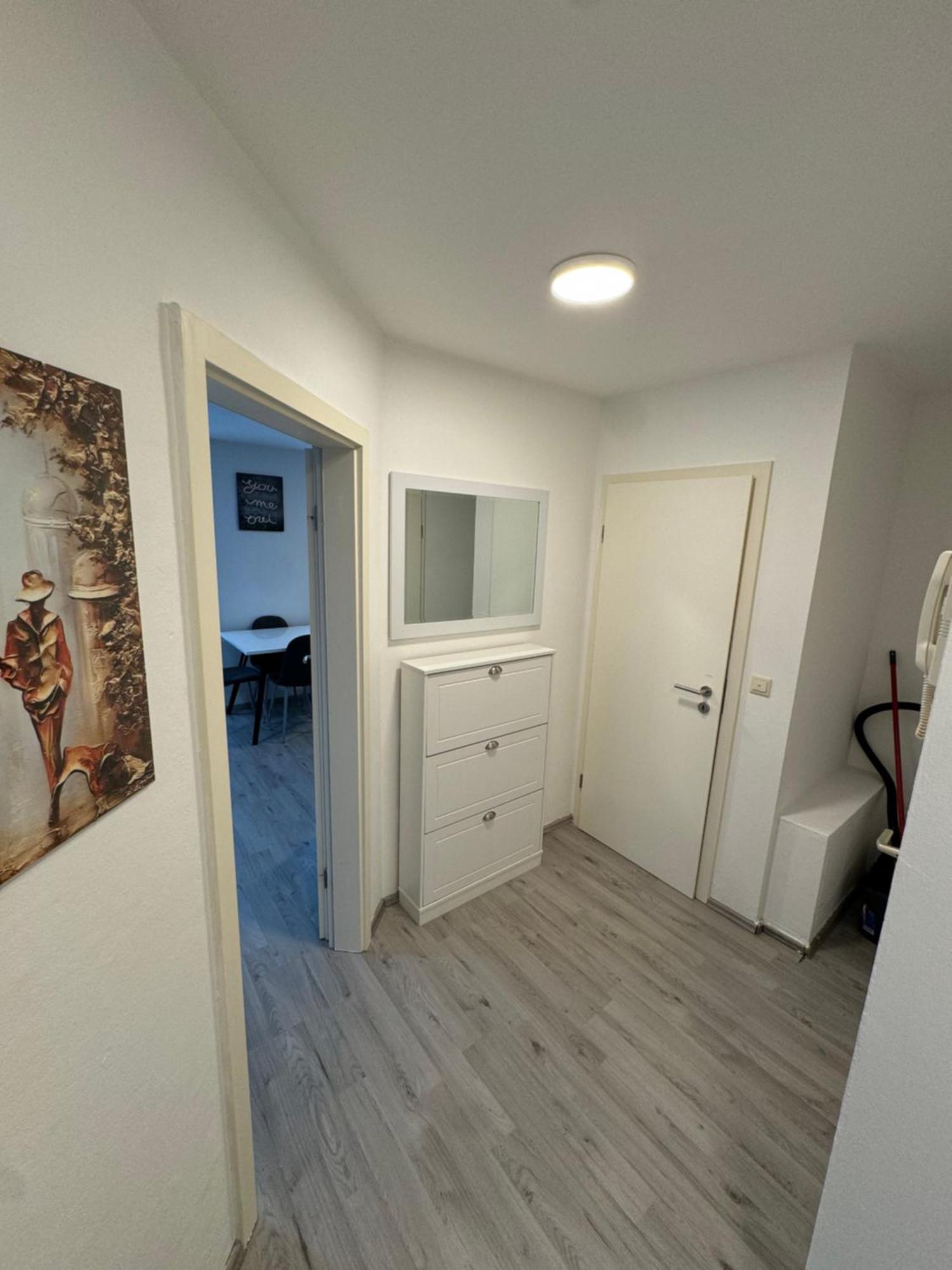 Alex Apartments 3 Solingen Esterno foto